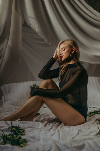 169320 Glamour Bluzka Damska, golf Teyli - czarny