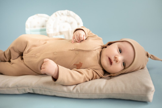 Wooden Pony Wiązana Czapka niemowlęca Pinokio - brąz