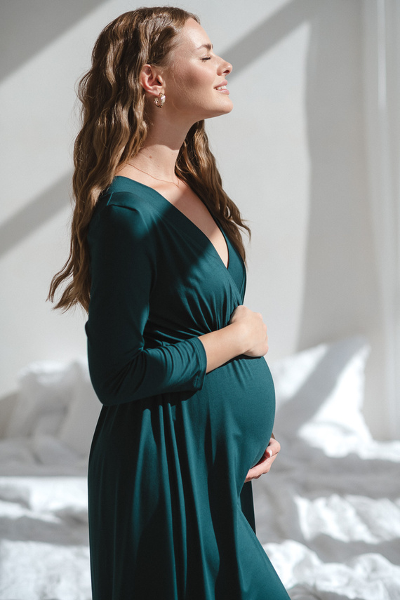 Star Light Koszula nocna ciążowa i do karmienia bambusowa 7/8 Milk&Love butelkowa zieleń– oddychająca, do szpitala, wygodne karmienie piersią