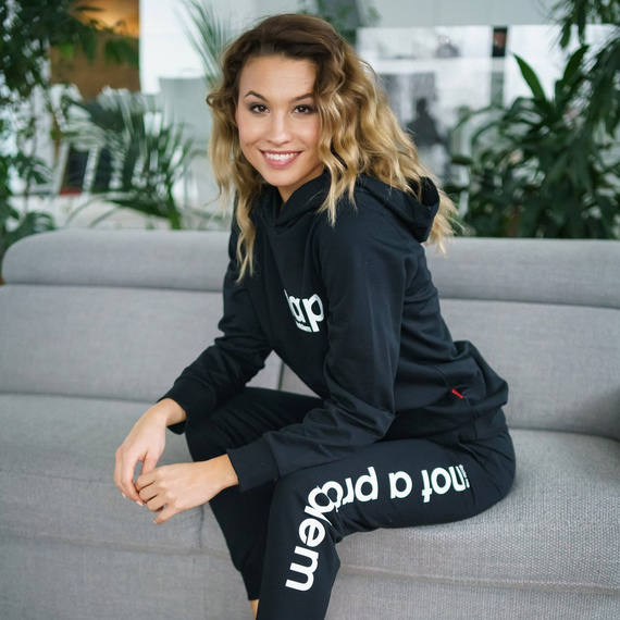 4133 Spodnie dresowe Doctor Nap - black