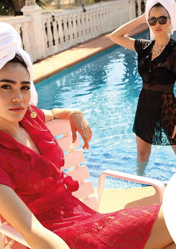 Mia Koronkowy zestaw DKaren - czerwony