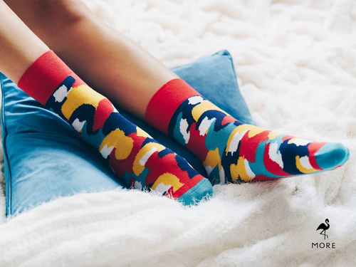 078 Nie do pary, Skarpety damskie More - 127 czerwony