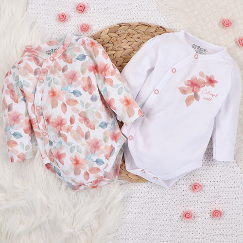 ABN-5412 Kolorowe Kwiatki Body kopertowe z długim rękawem Nini biały 