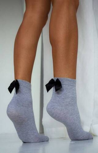 0965 Kokardka Skarpety damskie Milena - jasny melanż