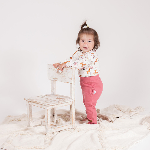 216273 Lala Spodnie dresowe Nicol – różowe spodnie dziecięce z ściągaczami, rozmiar 62-146