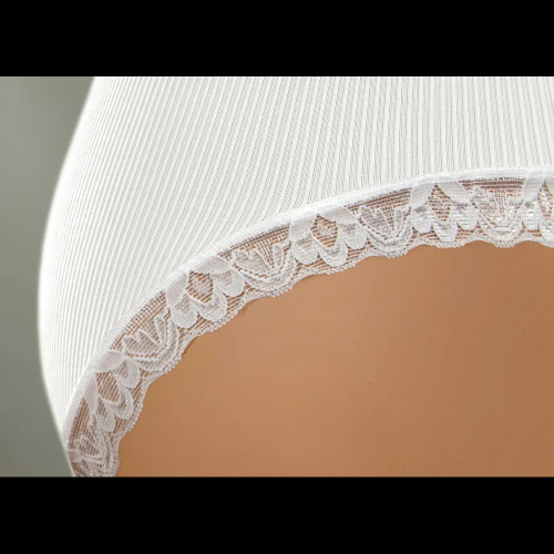 Figi damskie Sesto Senso 6108 koronka bezszwowe elastyczne komfort białe