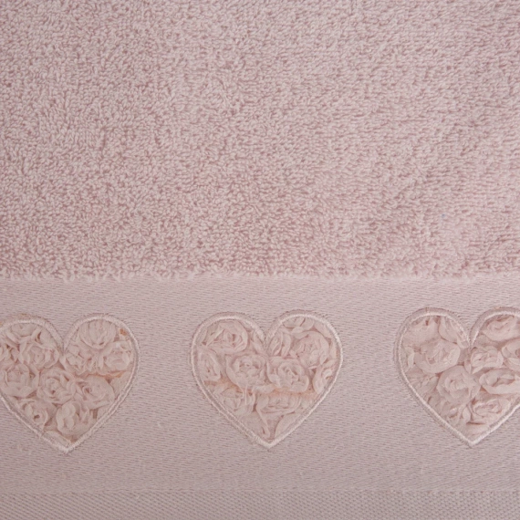 Kamila ręcznik serca wypełnione różyczkami Eurofirany pudrowy róż 