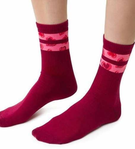 Art.136 Skarpety damskie Walentynkowe Steven - 121 bordowy 