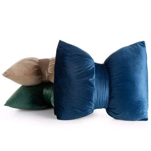 Kokarda Poduszka świąteczna Eurofirany granatowa 45x55 – welwetowa kokarda