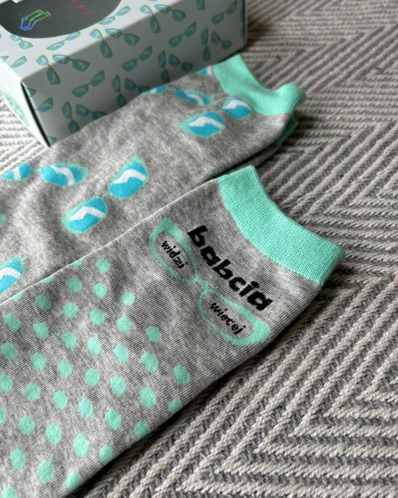 CSLB450-003/2 Skarpety damskie w ozdobnym pudełku Moraj - mix kolorów