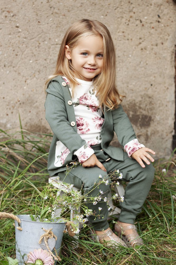 11218 "ROSES" Bluza dresowa Makoma khaki 