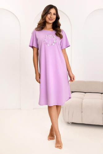 Koszula nocna Regina 176, bawełniana, krótki rękaw, półokrągły dekolt, nadruk- fioletowa