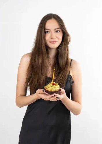 Rut Halka satynowa długa czarna Dkaren | elegancka halka nocna na ramiączkach