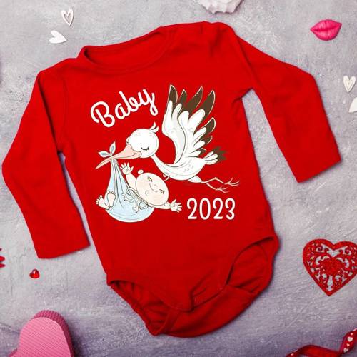 "BABY 2023 born in" Body długi rękaw Moocha czerwony 