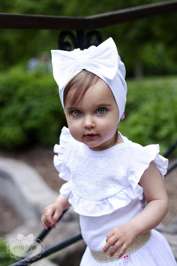 2115B Julietta Turban niemowlęcy Marija biały